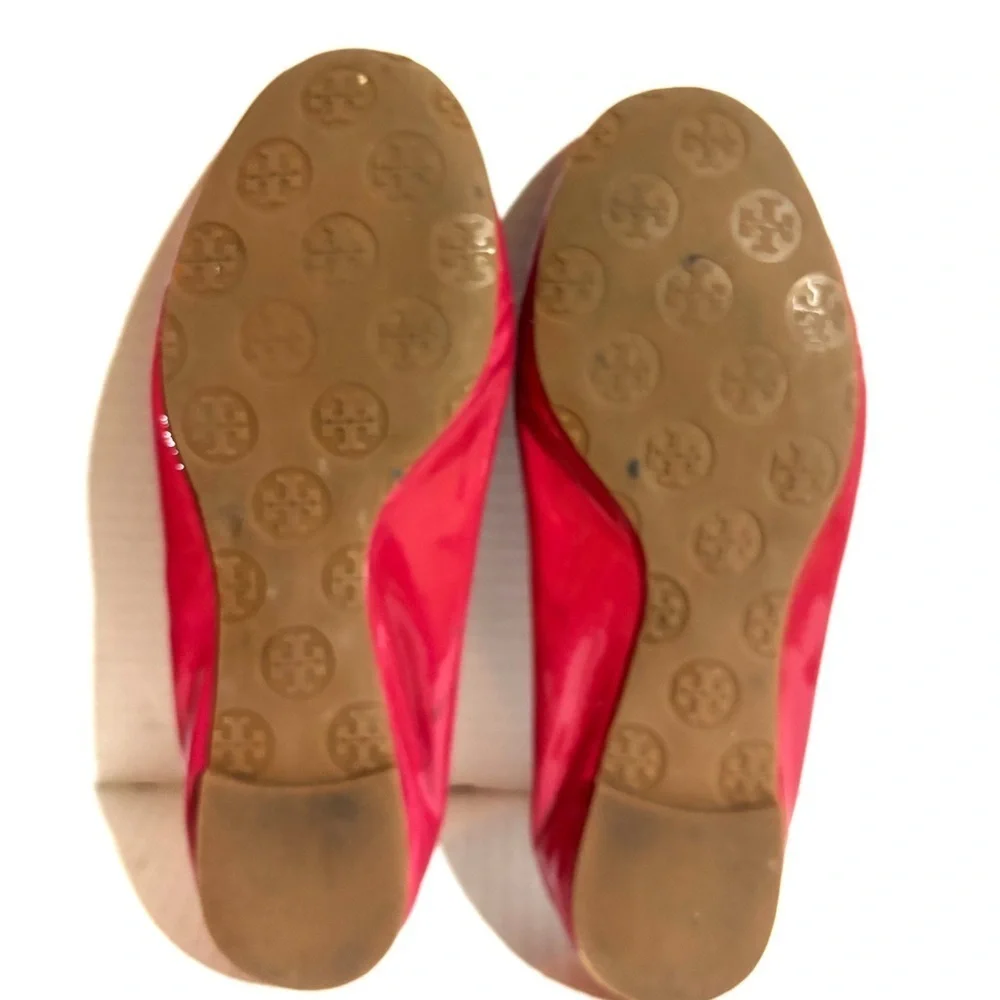 Tory Burch size 7M leather ballet flats round toes